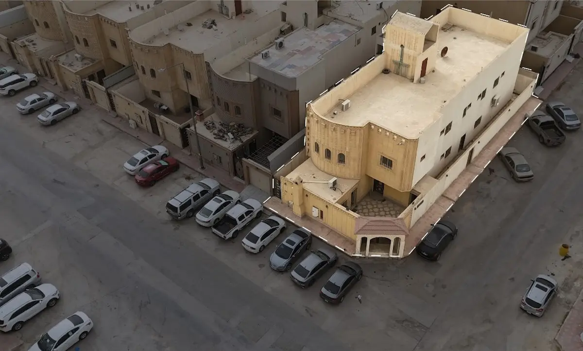 مزاد آفاق الرياض 