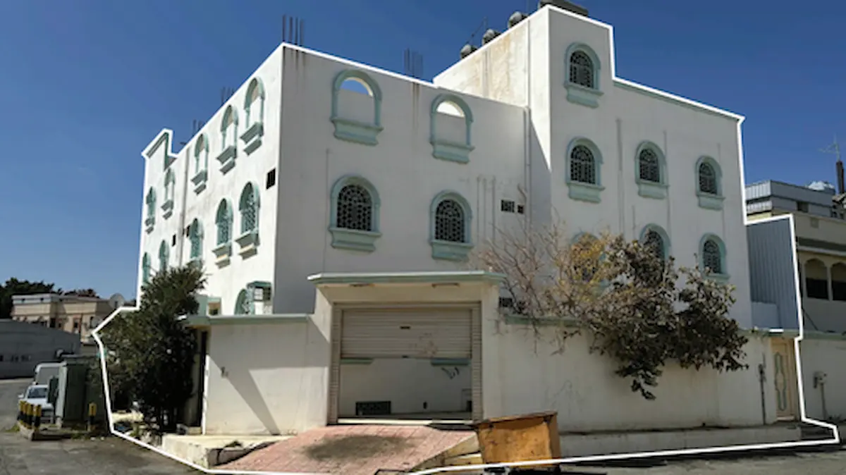 مزاد النخبة